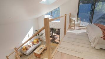 1 dormitori, un bressol de viatge, wifi gratuïta i roba de llit