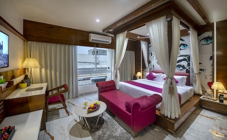 Suite. Angel Lords Eco Inn Amreli