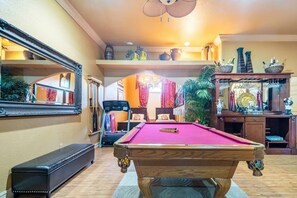 Games room - LE CHALET Private Luxury house in Loxahatchee FL (Loxahatchee)