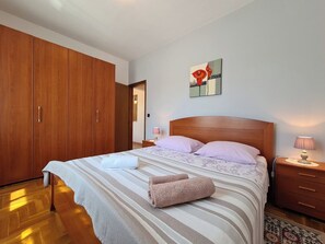 3 bedrooms, internet