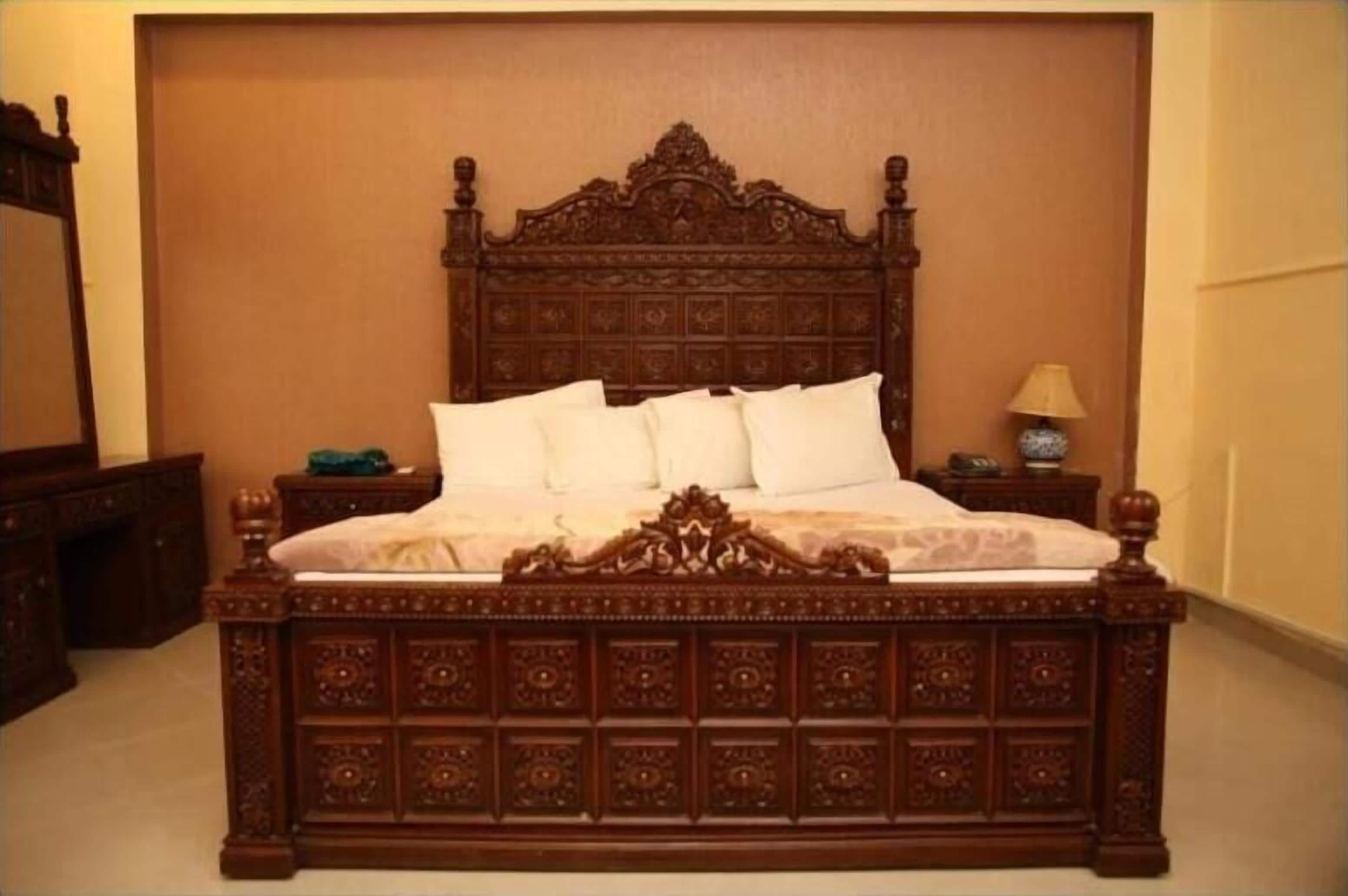 Deluxe Double or Twin Room | Iron/ironing board, free WiFi, bed sheets