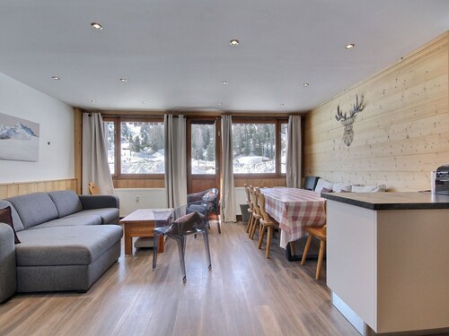 Magnifique appartement 8 personnes, balcon, skis aux pieds