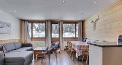 Magnifique appartement 8 personnes, balcon, skis aux pieds