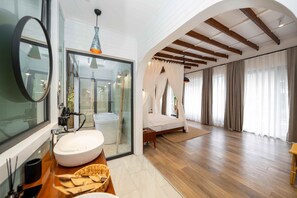 Secret Garden House | Bathroom