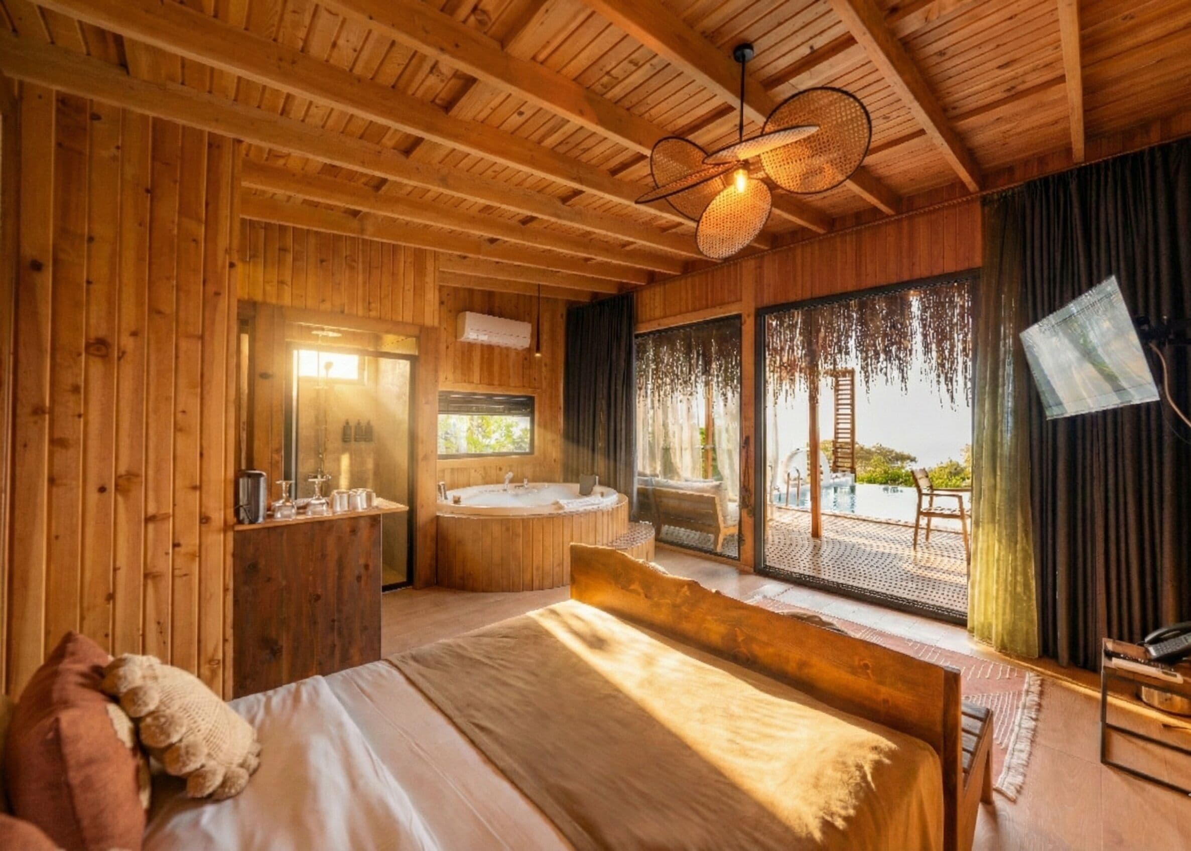 Cedrus Wood House | 埃及棉床單、高級寢具、Select Comfort 床墊、迷你吧