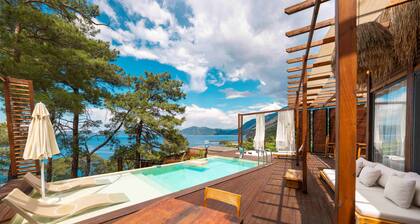 Lov Faralya (+16 Adults Only)