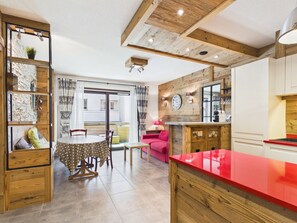 Interior - Central Apartment with Balcony, Near Ski Lifts, Shops & Restaurants (Les Gets)