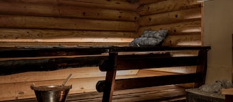 North Savonia, Log cottage and Lakeside sauna, rental cottage.