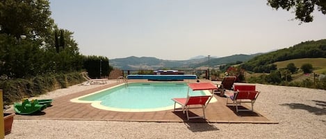 Piscina all'aperto