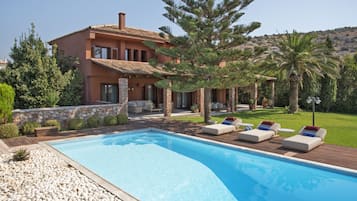 Superior Villa, 5 Bedrooms, Sea View | Private pool