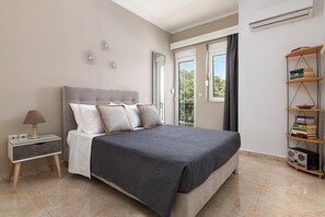 4 Schlafzimmer, Bügeleisen/Bügelbrett, Reisekinderbett, WLAN