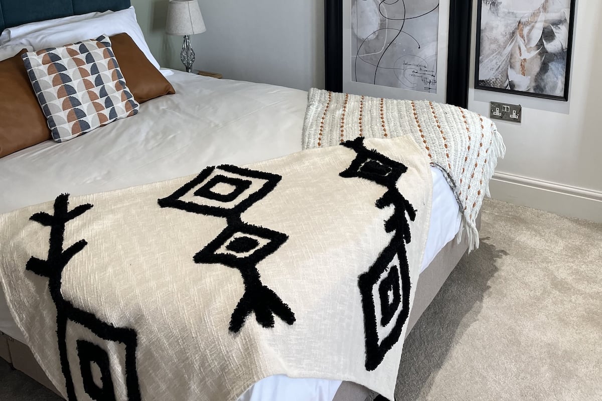 Deluxe Apartment