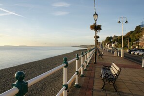 Exterior - Beachcliff Hotel and Apartments (Penarth)