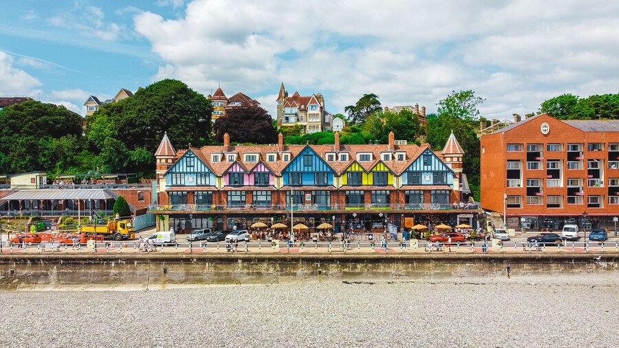 Beachcliff Hotel and Apartments