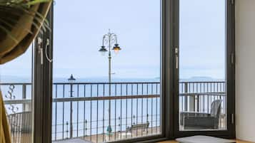 Căn hộ Cao cấp (Cliff View) | Trang trí khác biệt, trang bị nội thất với thiết kế riêng biệt