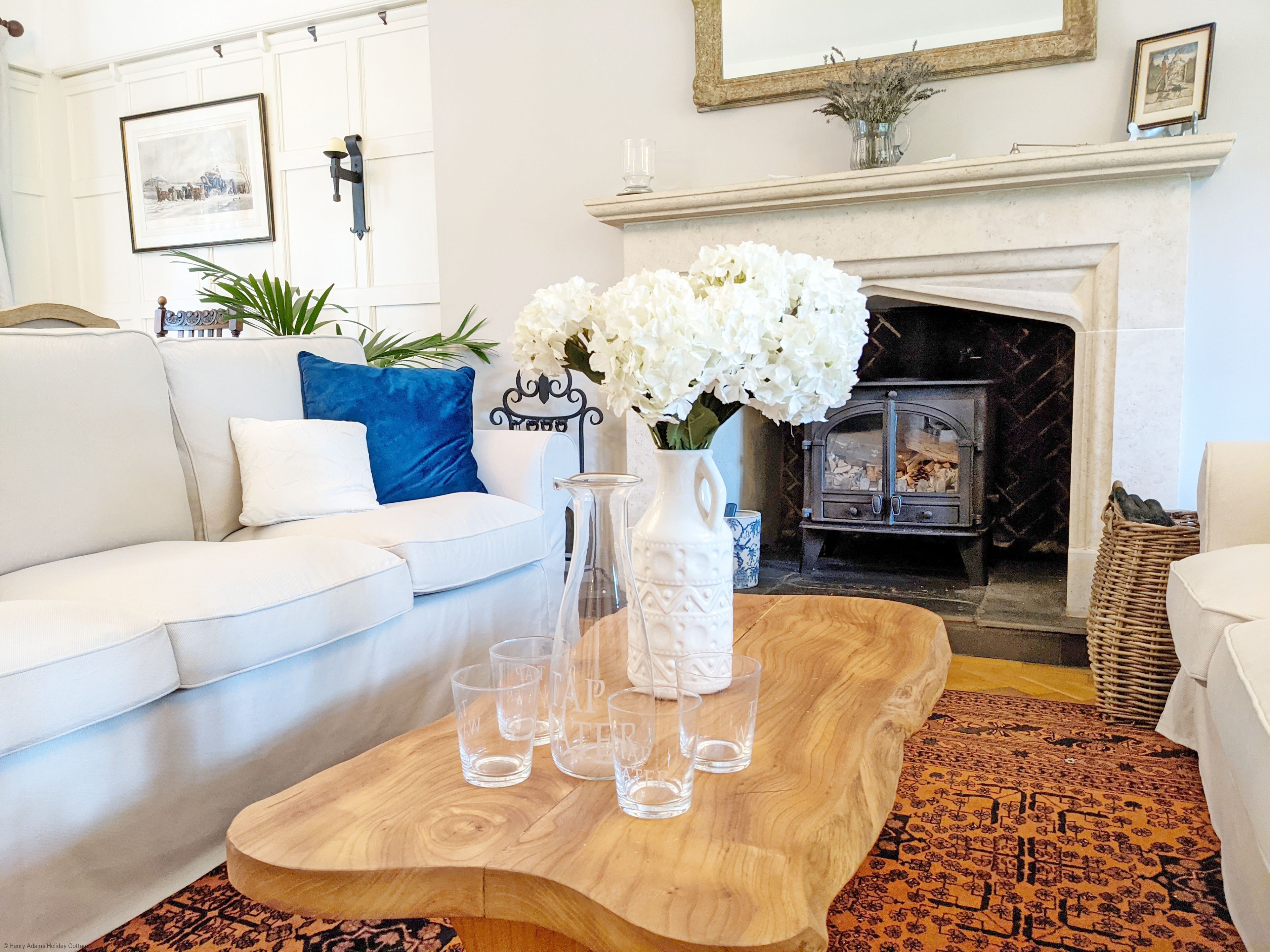 Smart TV, fireplace, offices