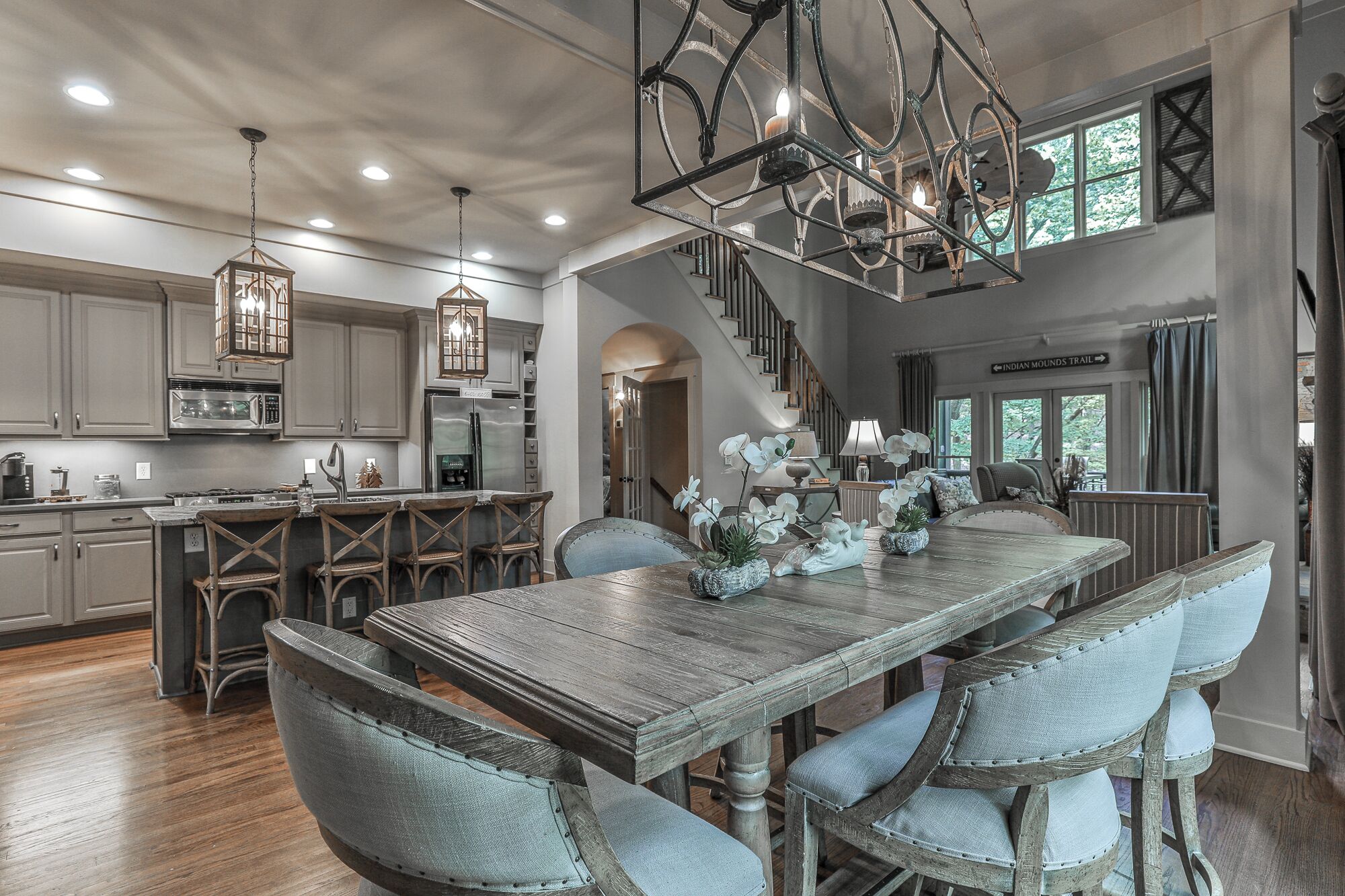 OUR NEST | Stylish + Modern Mountain Lodge | UNIQUE with - Pool Table & Views !