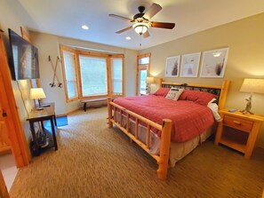 6 bedrooms, iron/ironing board, travel cot, free WiFi