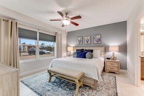 3 habitaciones, tabla de planchar con plancha y wifi gratis