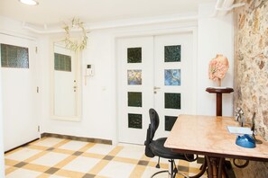 1 bedroom, iron/ironing board, free WiFi