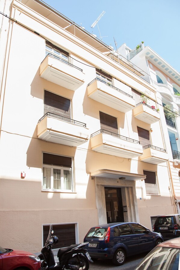 Exterior - Chic Charming Central Athens Apt. (Athens)