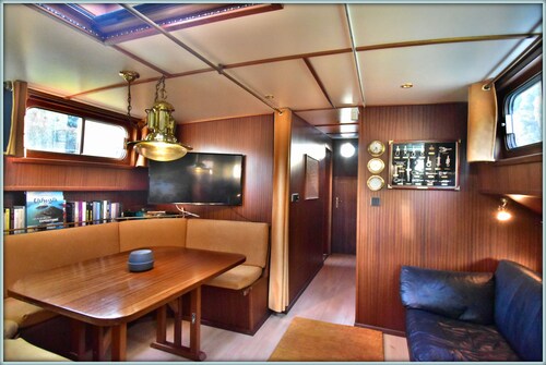 Séjour inoubliable sur une péniche de 1902. Malestroit