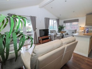 Cottage | Living area | TV - Hillside View (Morpeth)