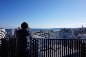 إطلالة من الشرفة