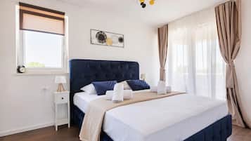 3 Schlafzimmer, Schreibtisch, Bügeleisen/Bügelbrett, kostenloses WLAN