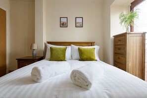 アパートメント | 1 室のベッドルーム、ノートパソコン用作業スペース、アイロン / アイロン台、WiFi (無料)