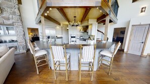 Interior - Bobcat Peak - New Property - Luxury Mountain Home - Hot Tub - Secluded - WiFi - (Red River)