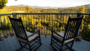 Property grounds - Bobcat Peak - New Property - Luxury Mountain Home - Hot Tub - Secluded - WiFi - (Red River)