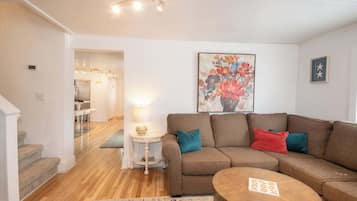 TV, fireplace, offices