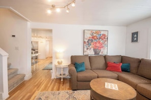TV, fireplace, offices