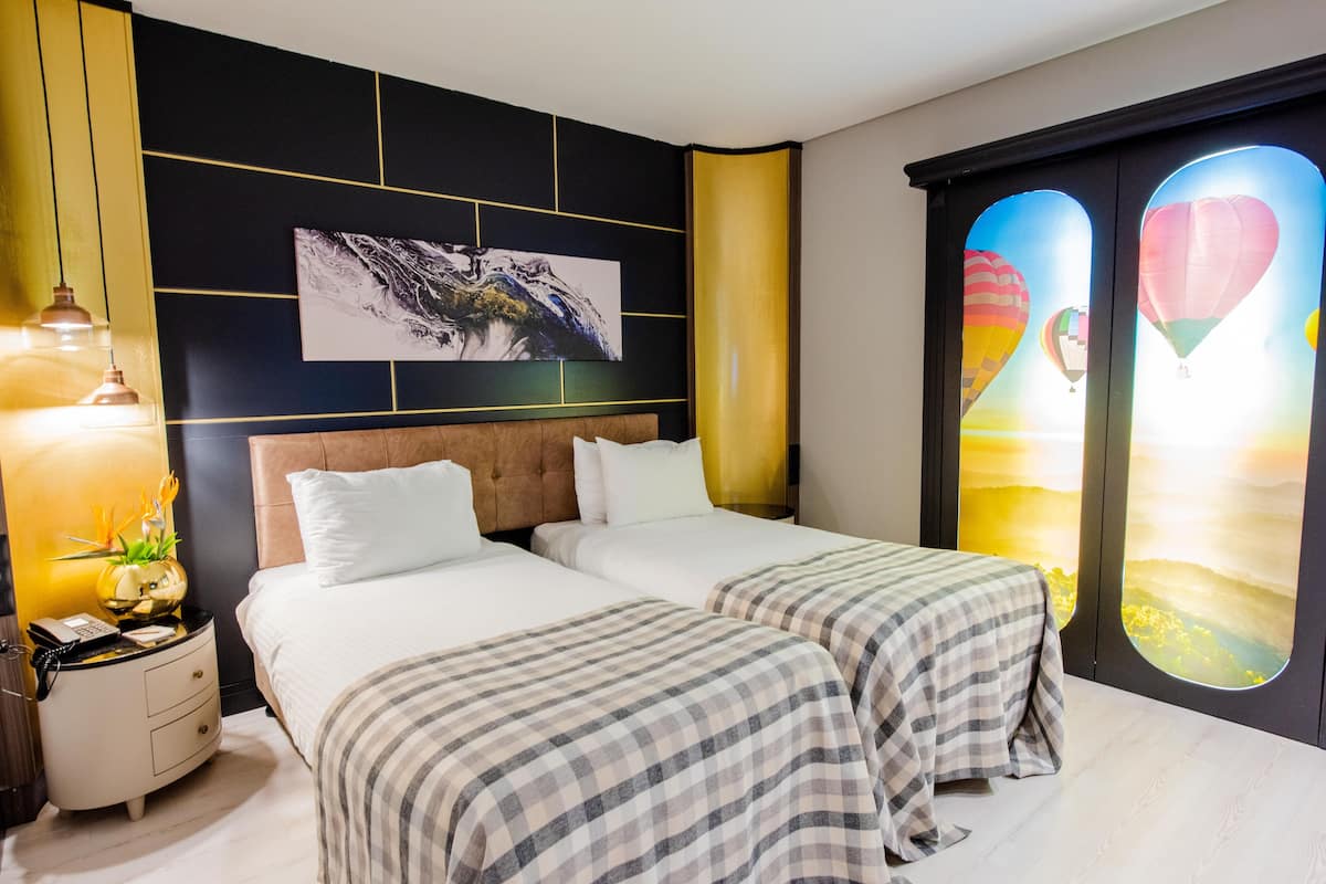 Economy Twin Room | Egyptian cotton sheets, premium bedding, minibar, soundproofing