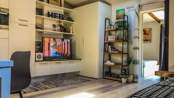 1 camera, insonorizzazione, ferro/asse da stiro, Wi-Fi gratuito