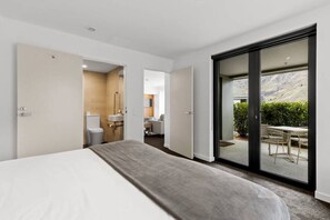 1 bedroom, desk, iron/ironing board, travel cot