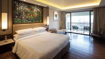 Habitación Deluxe, 1 cama King size, para no fumadores, tina | Minibar, caja de seguridad en la habitación y escritorio