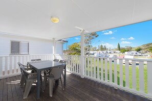 Outdoor dining - BIMBIMBI 2 - OVERLOOKING KILLICK CREEK & THE BEACH (Crescent Head)