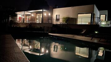 Piscine extérieure, piscine chauffée