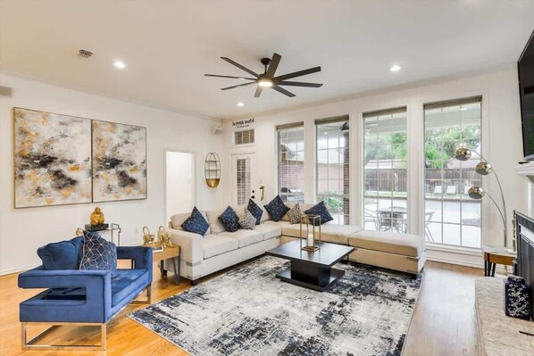 TV, fireplace, offices