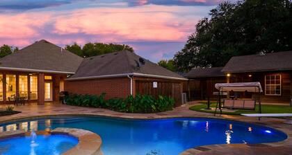 Impressive 5BR/3.5B Home with Pool, Game Room & Cinema Room