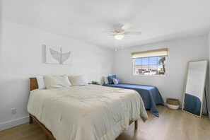 2 bedrooms, travel crib, free WiFi, bed sheets