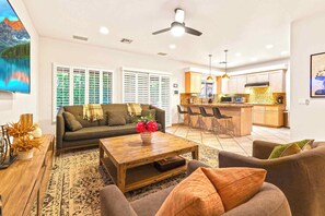 TV, fireplace, Hulu, streaming services - NEW! LQ Luxury Retreat - Saltwater Pool, Game Room, BBQ, Family Fun! LIc #66008 (La Quinta)