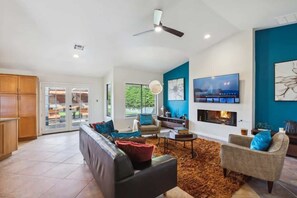 TV, fireplace, Hulu, streaming services - Luxury La Quinta Oasis - Relax Saltwater Pool & Spa, BBQ, Firepit Lic # 65676 (La Quinta)