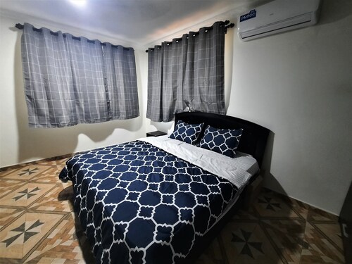 Beautiful 3 bedroom house - Depot House Villa