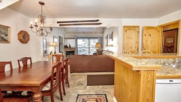 Appart'hÎtel, 2 chambres | Cuisine privée