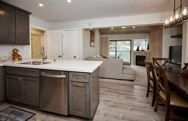 Condo, 2 Bedrooms | Private kitchen - St. Anton Courtyard View 2-bedroom Condos w/ two Oversized Jacuzzi Spas (Mammoth Lakes)