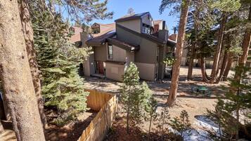 ์ฝ๋, ์นจ์ค 1๊ฐ | ์ธ๊ด