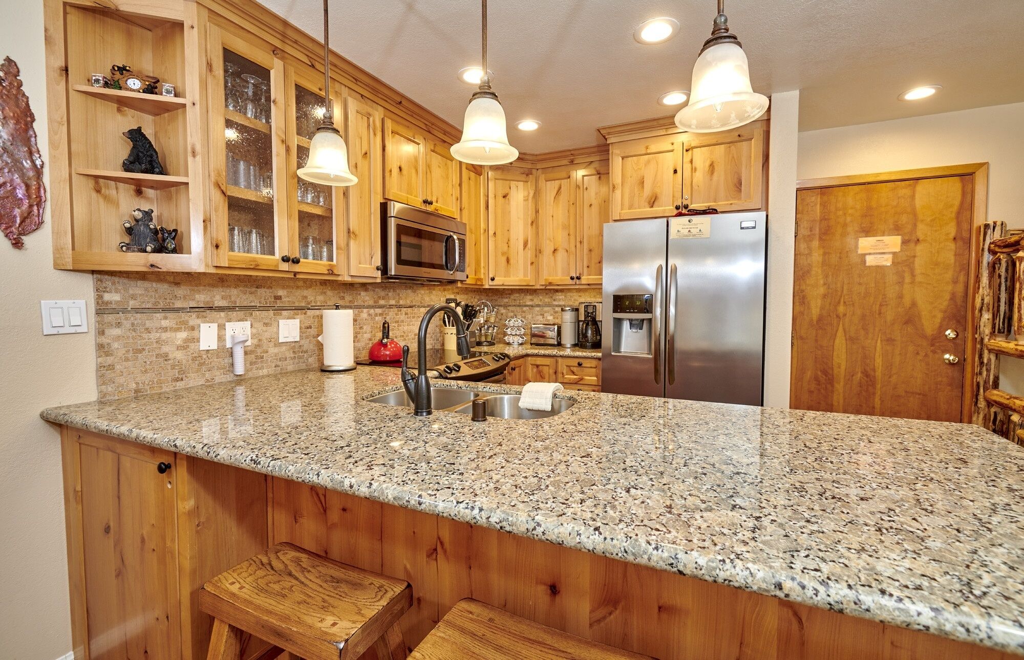 Condo, 1 Bedroom | Private kitchen | Fridge, oven, coffee/tea maker, toaster